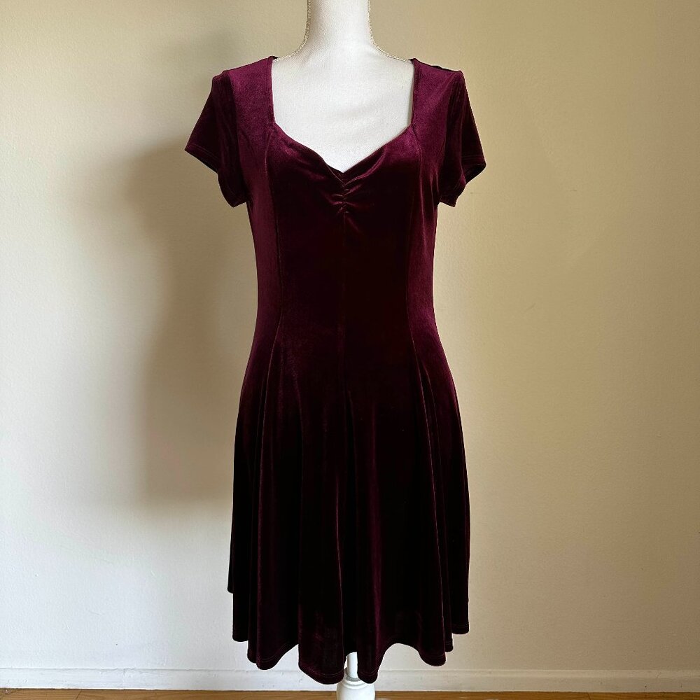 Kimchi Blue Velvet Short Sleeve Dress | Size L